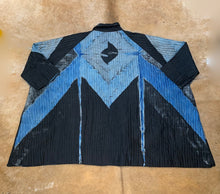 Load image into Gallery viewer, Oversized Open Shibori Dyed Silk Jacket with Pockets
